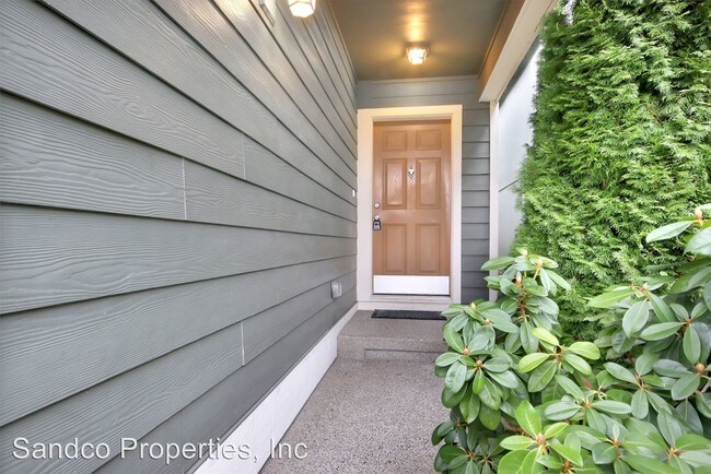 Building Photo - 3 br, 2.5 bath House - 17813 73rd Av Ct E