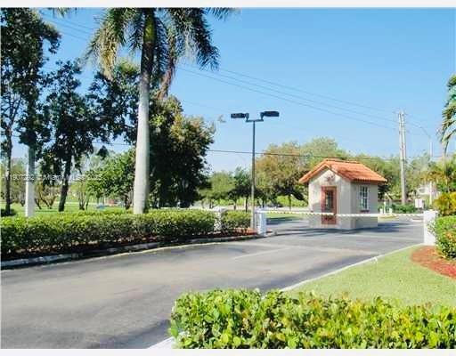 Foto del edificio - 8713 SW 5th St