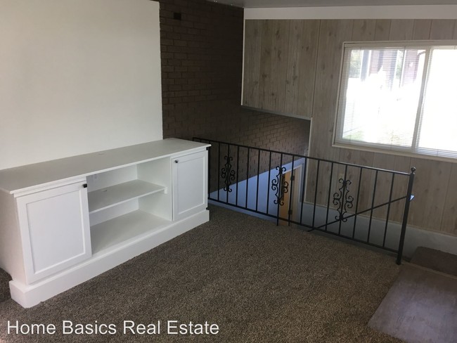 Building Photo - 763 S 850 E