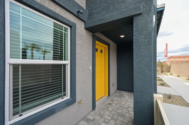 Building Photo - Brand New Townhouse!!! All Appliances incl...