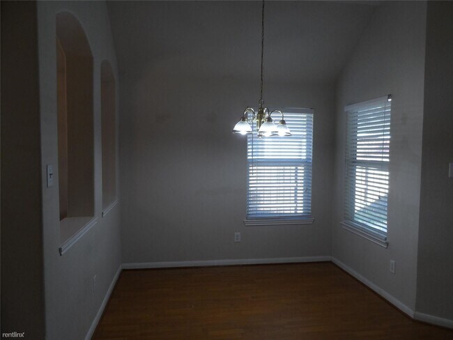 Building Photo - 27210 Decker Prairie Rosehl Rd