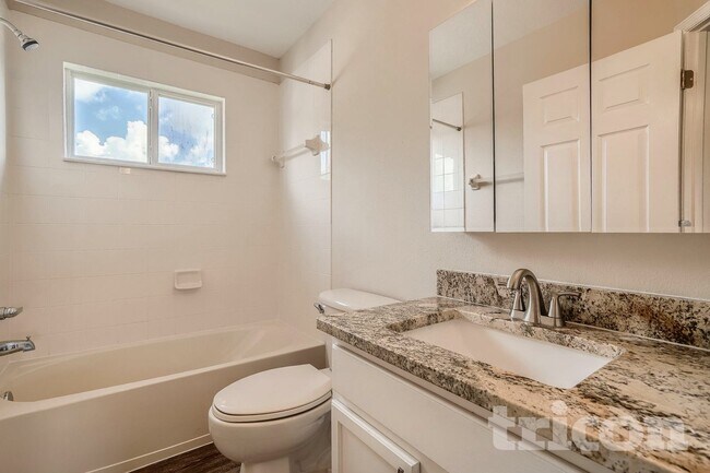 Building Photo - 6251 Blue Runner Ct