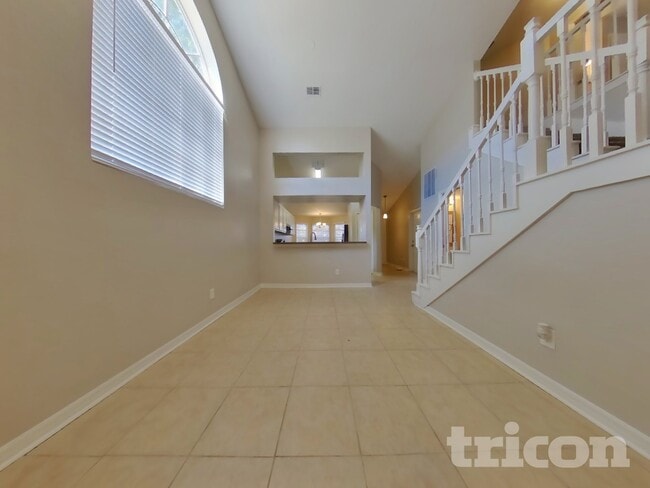 Building Photo - 1627 Chatham Cir