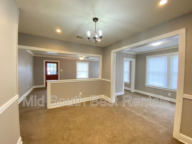 Foto del edificio - 2511 S Cross St