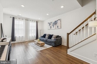 Building Photo - 42597 Nubbins Ter