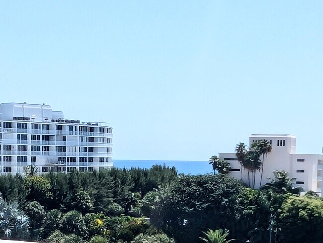 Foto del edificio - 2840 S Ocean Blvd