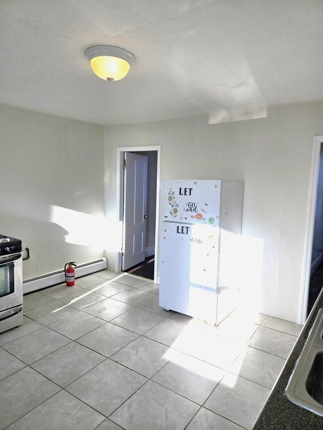 Foto del edificio - 184-186-186 Allston St