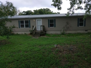 Building Photo - 14879 Concord Rd