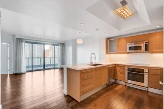 Building Photo - 222 Karen Ave