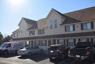 Building Photo - 510 Fairwood Lakes Dr