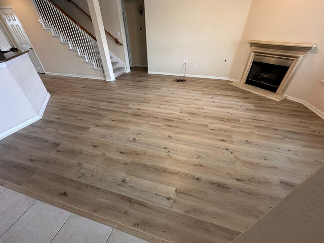 Building Photo - 5802 Horseshoe Falls