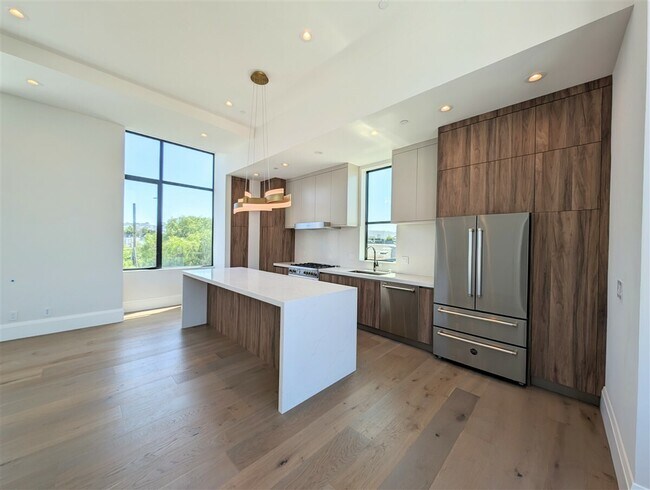 Photo - 2707 23rd St Apartment