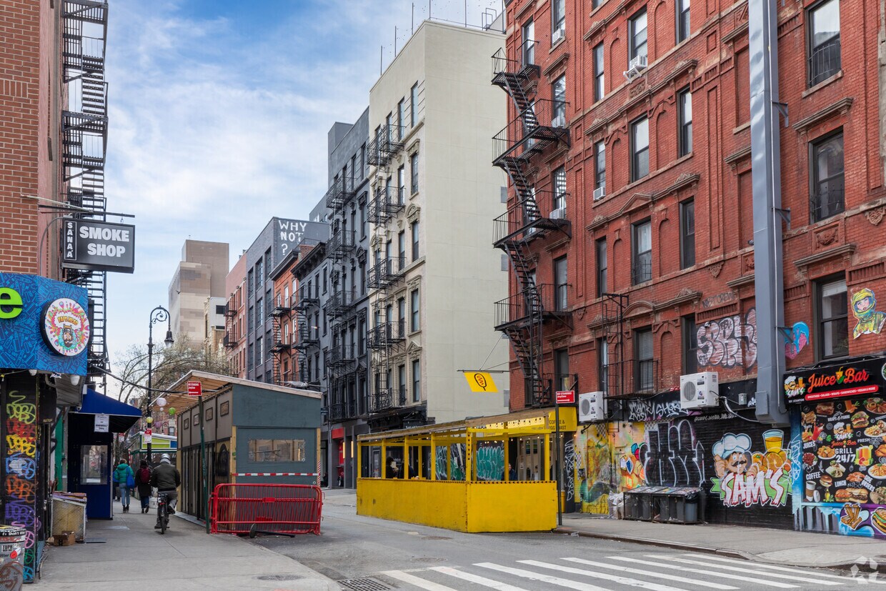 Primary Photo - 157 Ludlow St