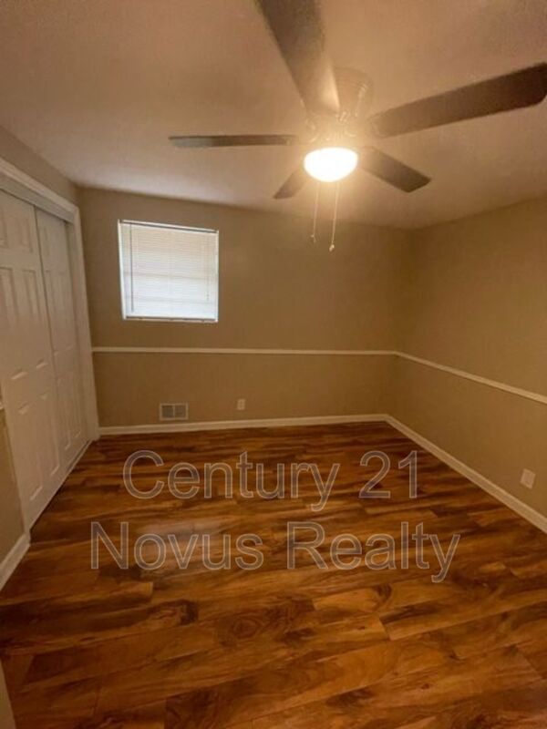 Building Photo - 112 Carroll Cir