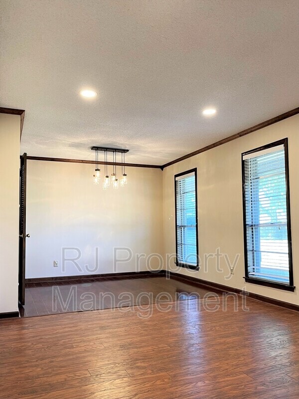 Foto del edificio - 2844 Marbry Dr
