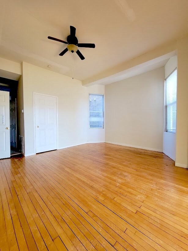 Building Photo - 1543 N Talman Ave