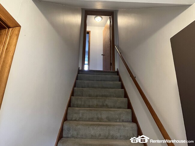 Foto del edificio - 24 16th Ave N