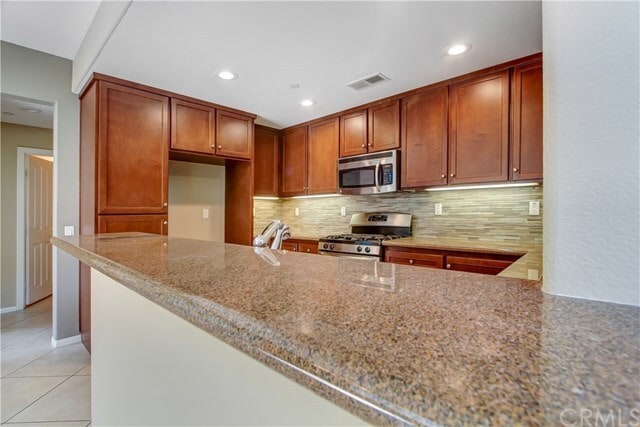 Building Photo - 12465 Benton Dr