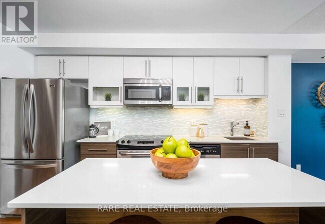 Photo du bâtiment - 1169 Queen St W