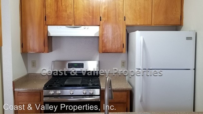 Building Photo - 10541 Geil St