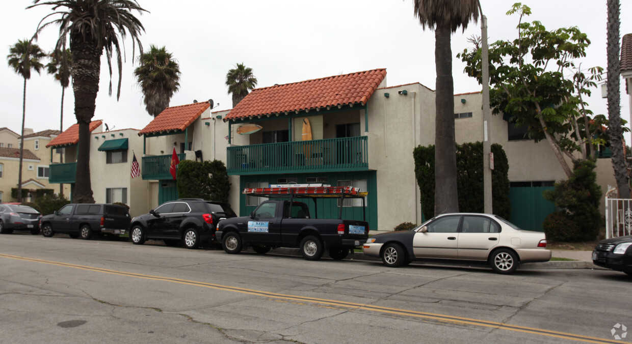 Building Photo - 124 8th St