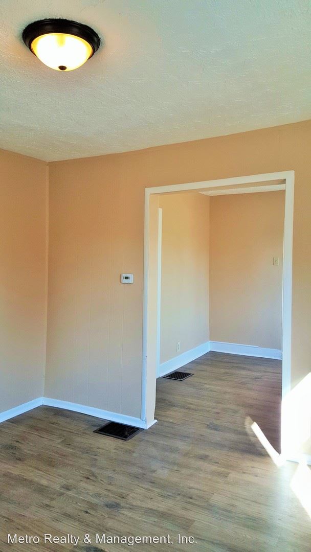 Building Photo - 3 br, 2 bath House - 1903 Neville Dr.