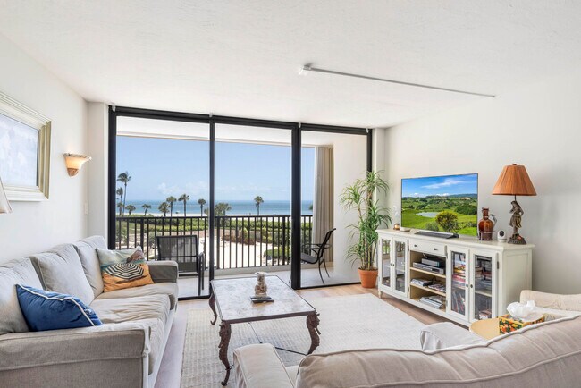 Building Photo - 300 Ocean Trail Way