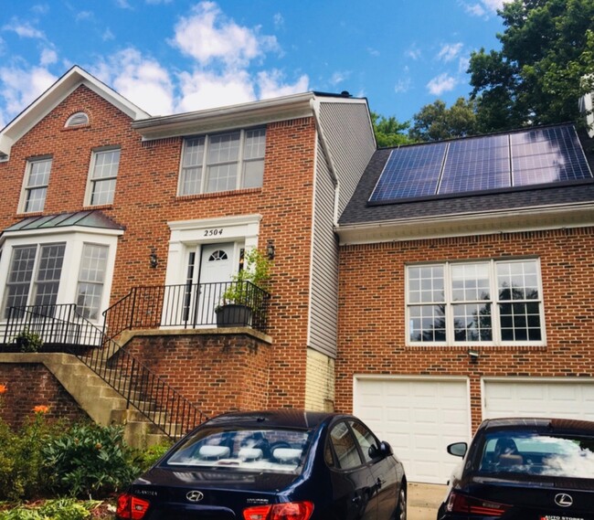 Foto del edificio - 2504 Heatherwood Ct