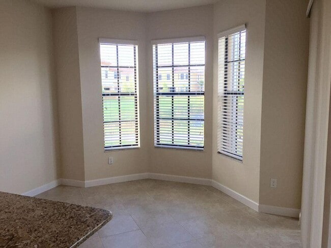 Building Photo - 10217 Wellington Parc Dr