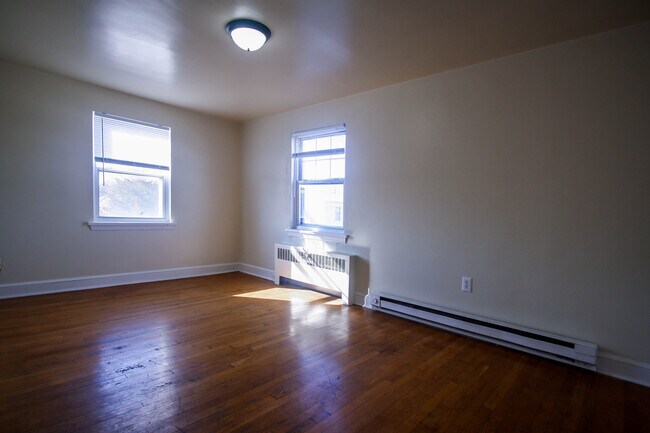 Foto del edificio - 1015 S Raleigh St