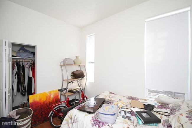 Foto del edificio - 925 N Ashland Ave