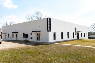 Building Photo - 5900 Fort Ave