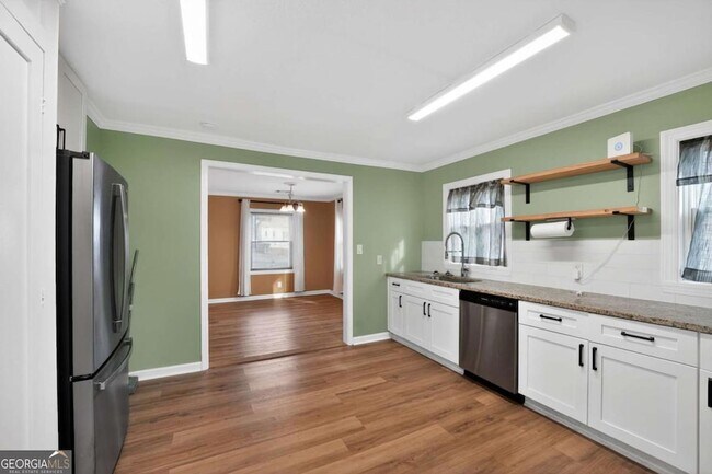 Foto del edificio - 871 Hargis St SE