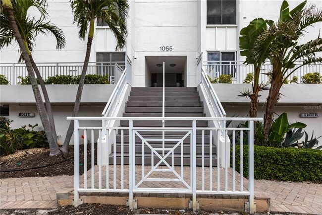 Foto del edificio - 1055 W Peppertree Dr