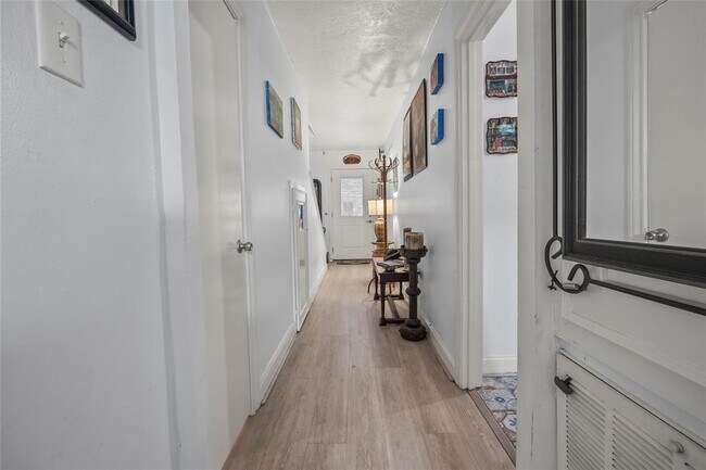 Building Photo - 5215 Arboles Dr