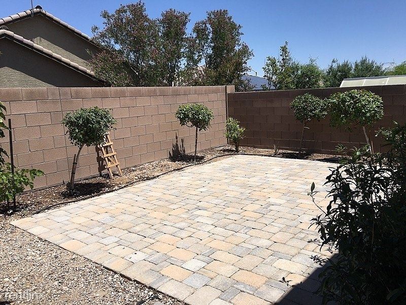 Building Photo - 7476 Campbell Ranch Ave