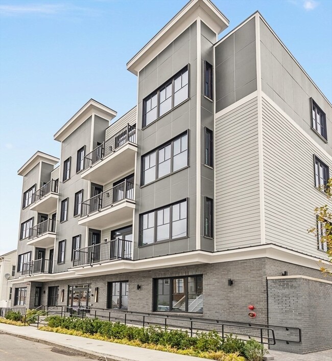 Building Photo - 24-28 Mt Pleasant St