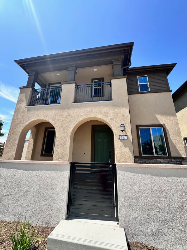 Building Photo - 140 Carmine
