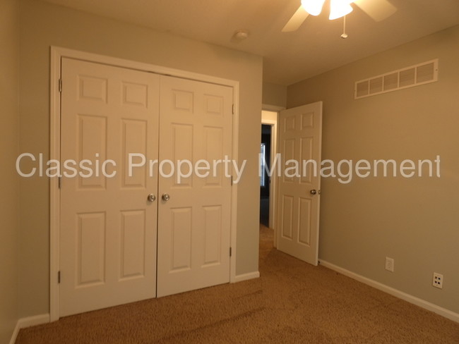 Foto del edificio - Adorable 3 bedroom located in Benson Place!