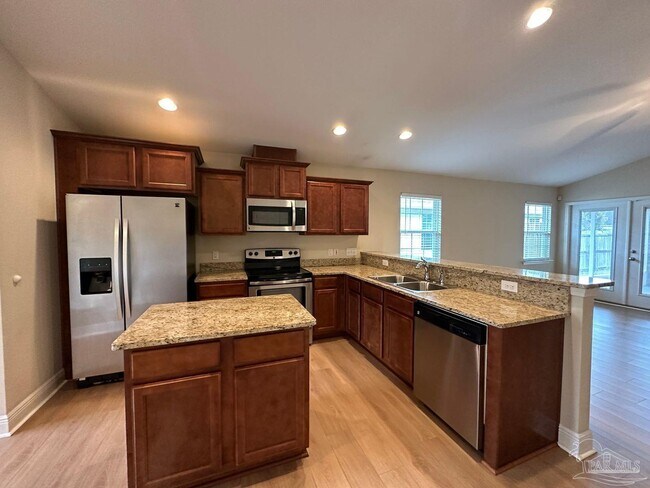 Building Photo - 5085 Teresa Dr