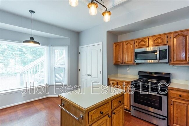 Photo - 483 Mountain Oaks Pkwy House
