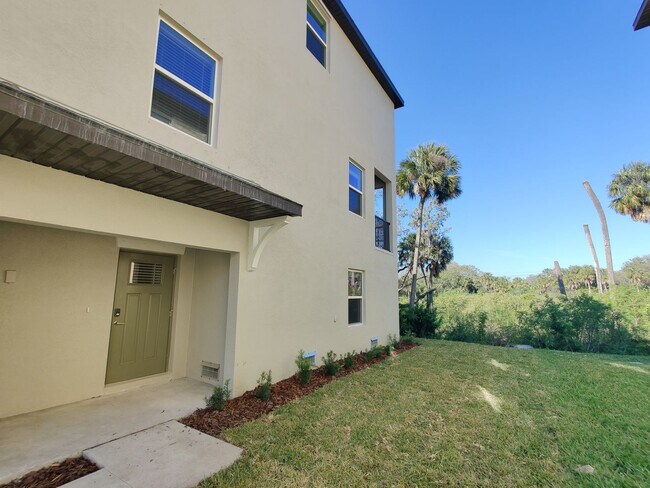 Building Photo - 821 Tennyson Mill Cir Tampa FL 33619