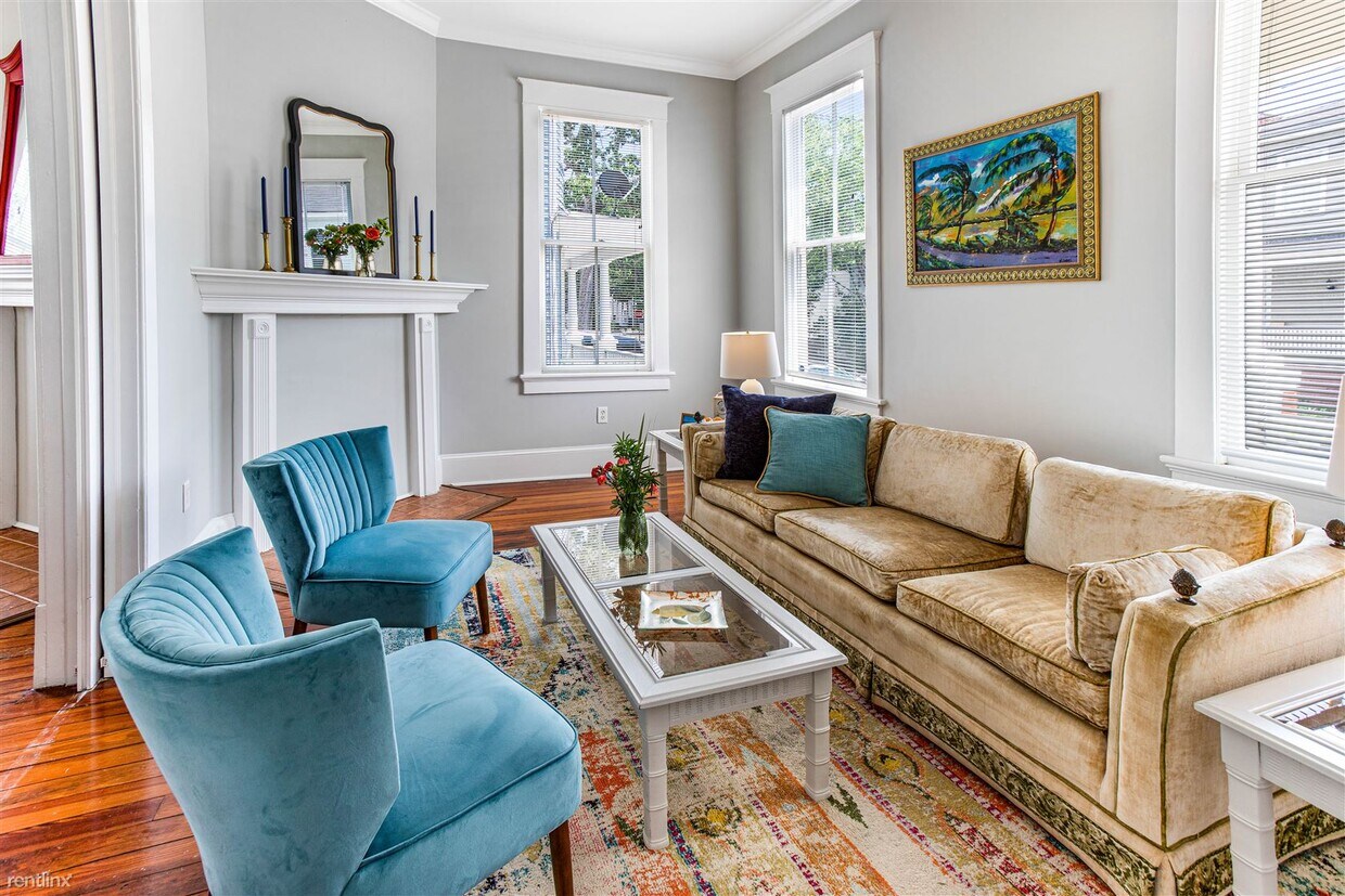 Foto principal - 2 br, 1.5 bath House - 110 W 34th St