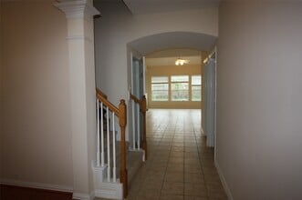 Building Photo - 7031 Thistlewood Park Ct