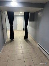 Building Photo - 2136 Barnum Ave