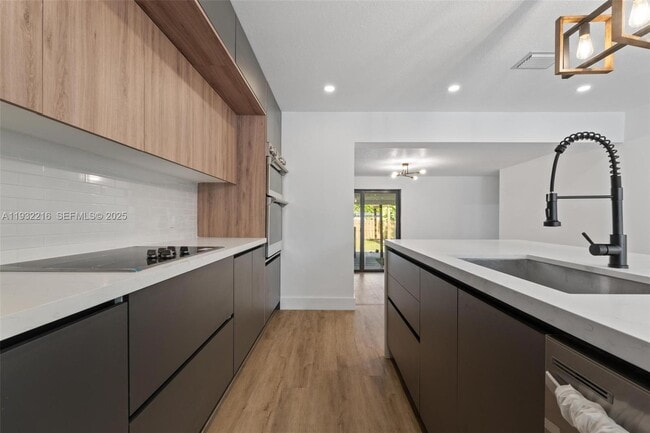 Foto del edificio - 1516 SW 30th Terrace