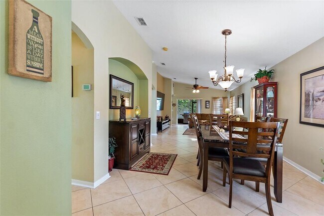 Foto del edificio - 384 Grand Canal Dr