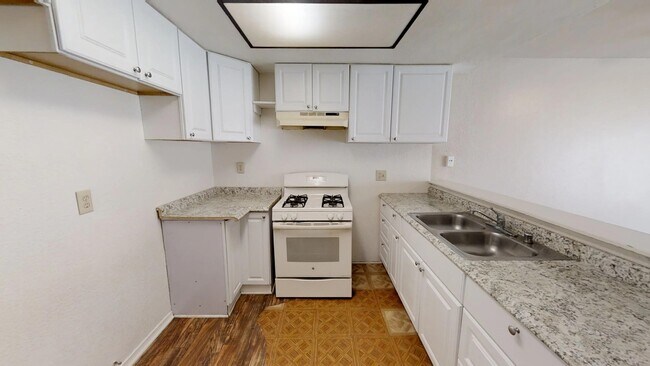 Building Photo - For Lease! 2/1.5 Two-Story Condominium in Colton, California.