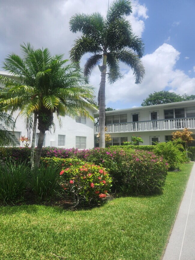 Foto del edificio - 346 Windsor N