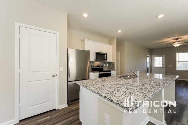 Building Photo - 7430 Boa Holw